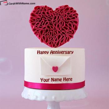 Cute Anniversary Day Cake With Name
