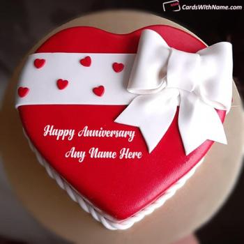Cute Happy Anniversary Cake with Name in Heart