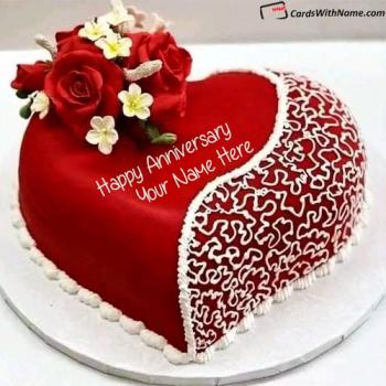 Lovely Flower Anniversary Cake For Couples With Name